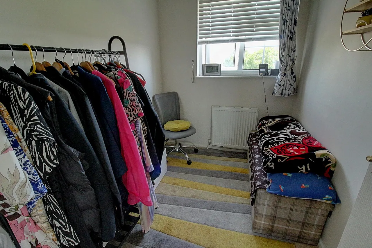 Bronte Close, Galley Common, CV10, photo 13