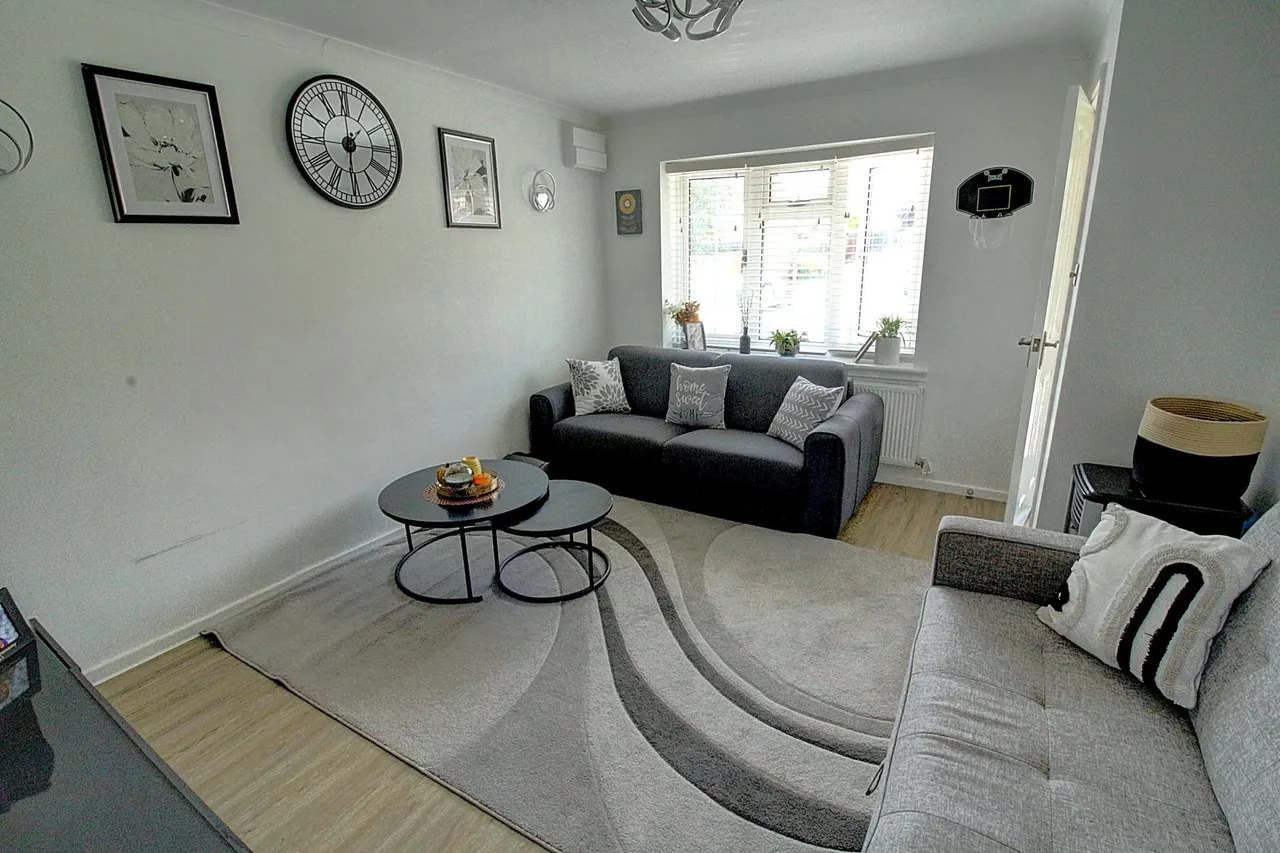 Bronte Close, Galley Common, CV10, photo 6