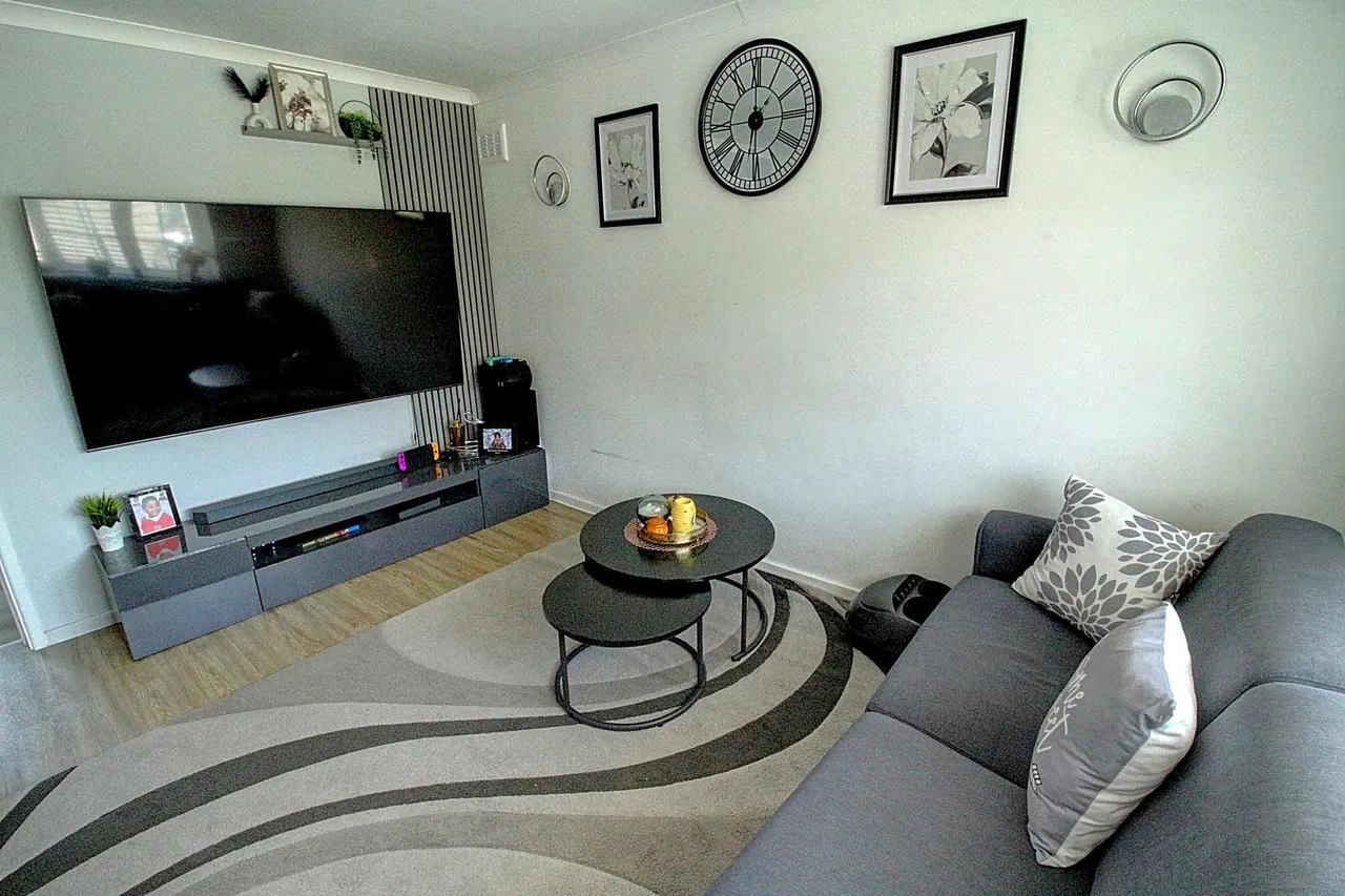 Bronte Close, Galley Common, CV10, photo 2