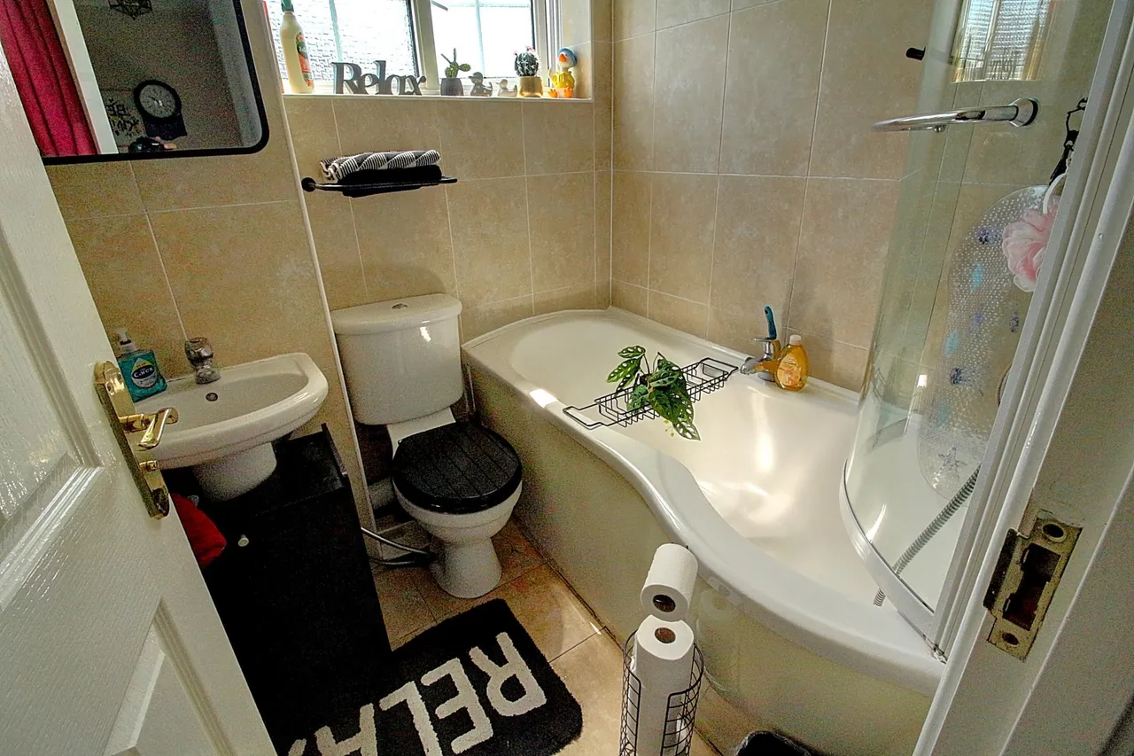 Bronte Close, Galley Common, CV10, photo 14