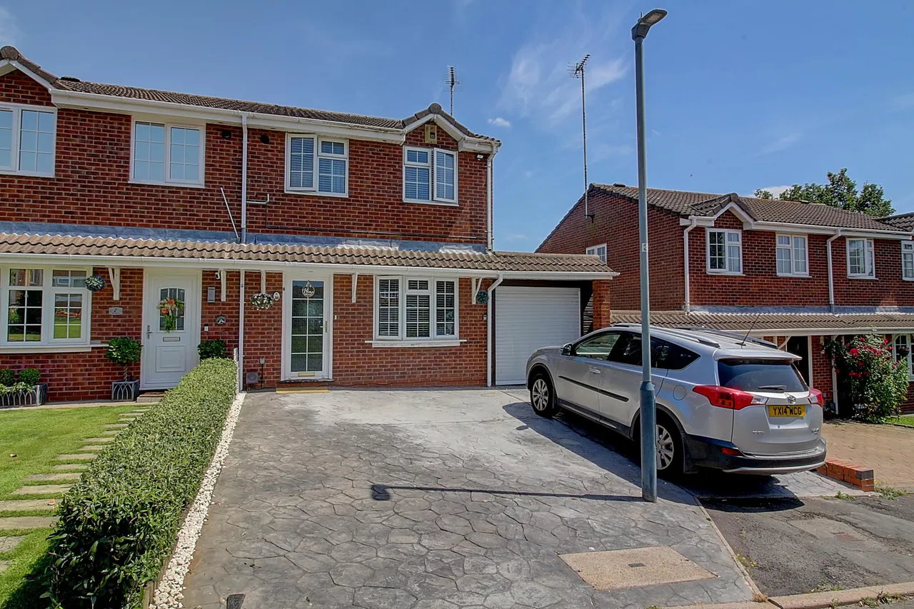 3 bed house for sale, Bronte Close, Galley Common, CV10
