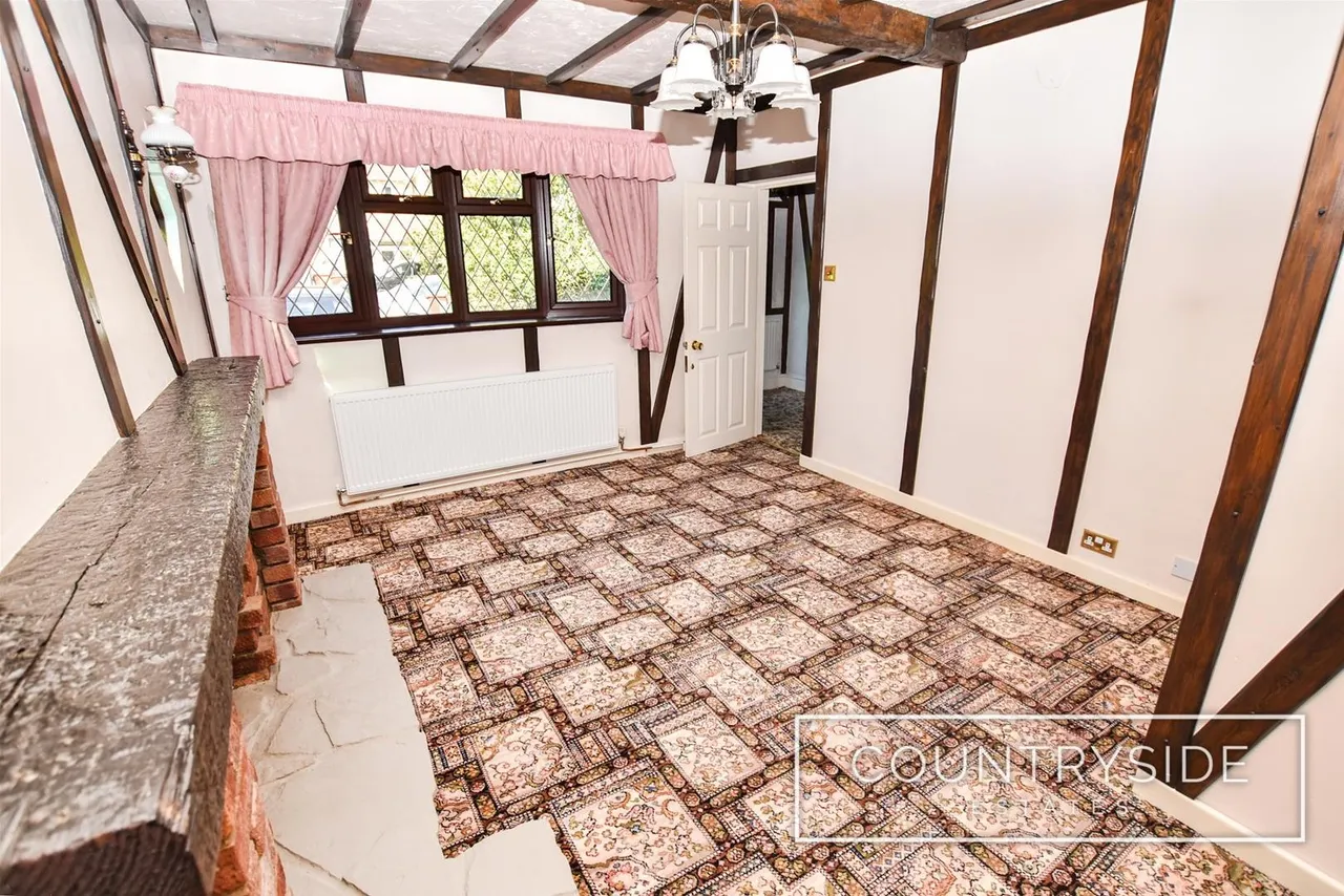 Templewood Road, Hadleigh, photo 9