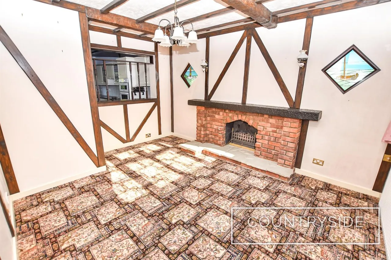Templewood Road, Hadleigh, photo 8