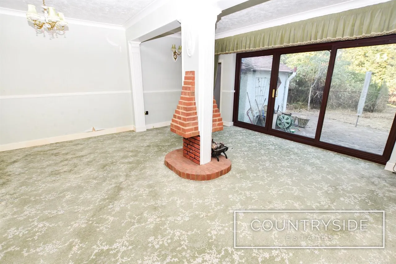 Templewood Road, Hadleigh, photo 7