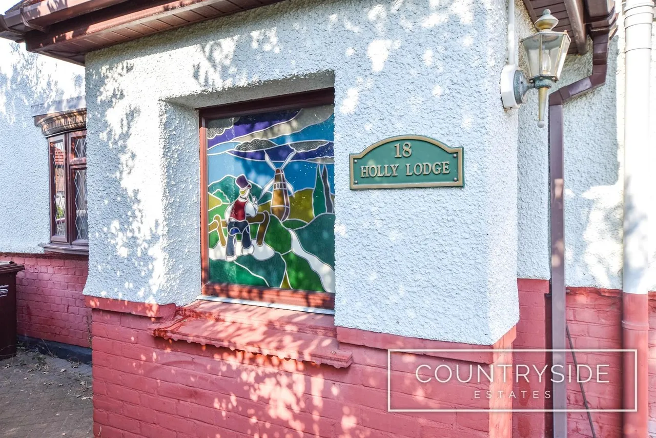 Templewood Road, Hadleigh, photo 2