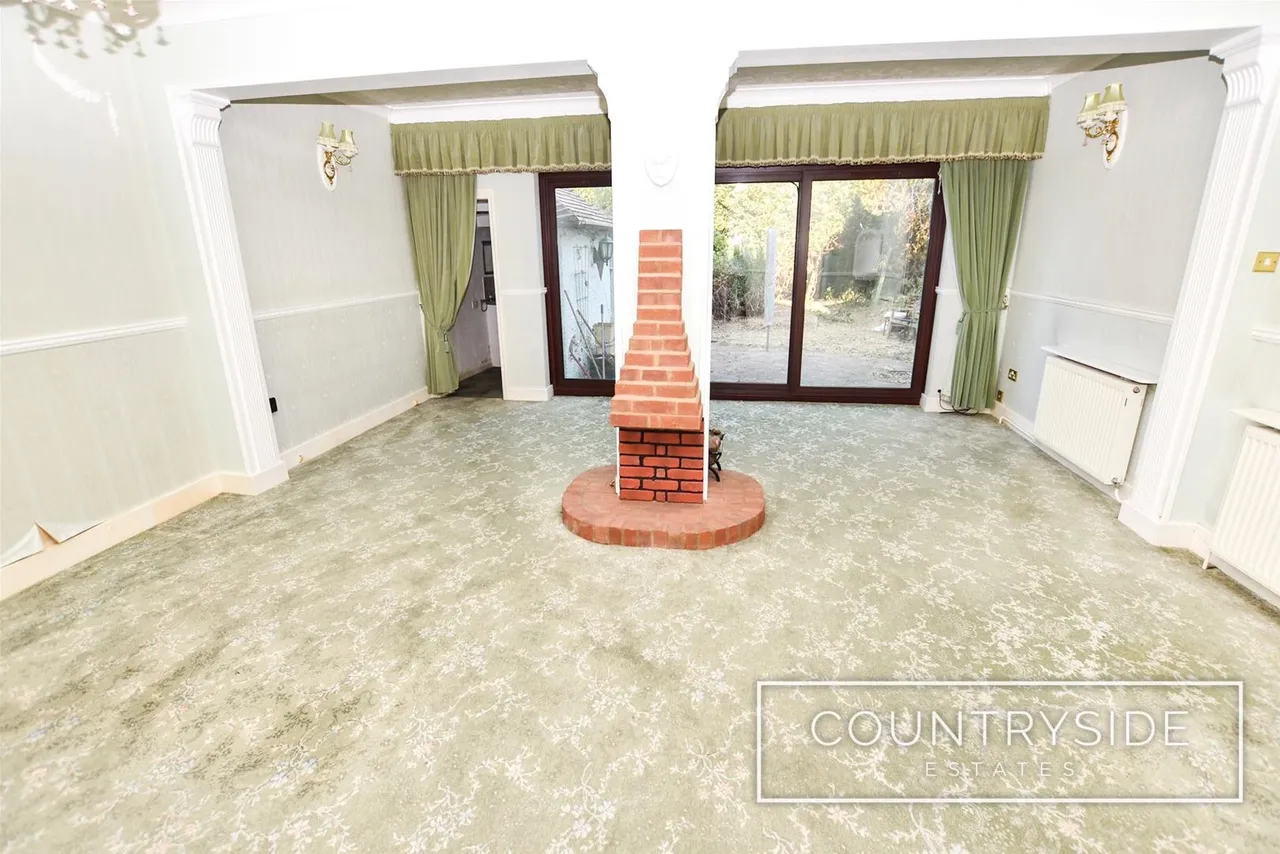 Templewood Road, Hadleigh, photo 6