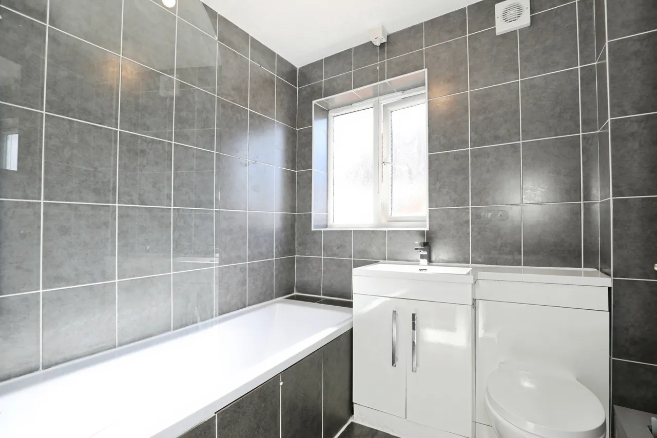 Neville Street, Crewe, Cheshire, CW2, photo 9