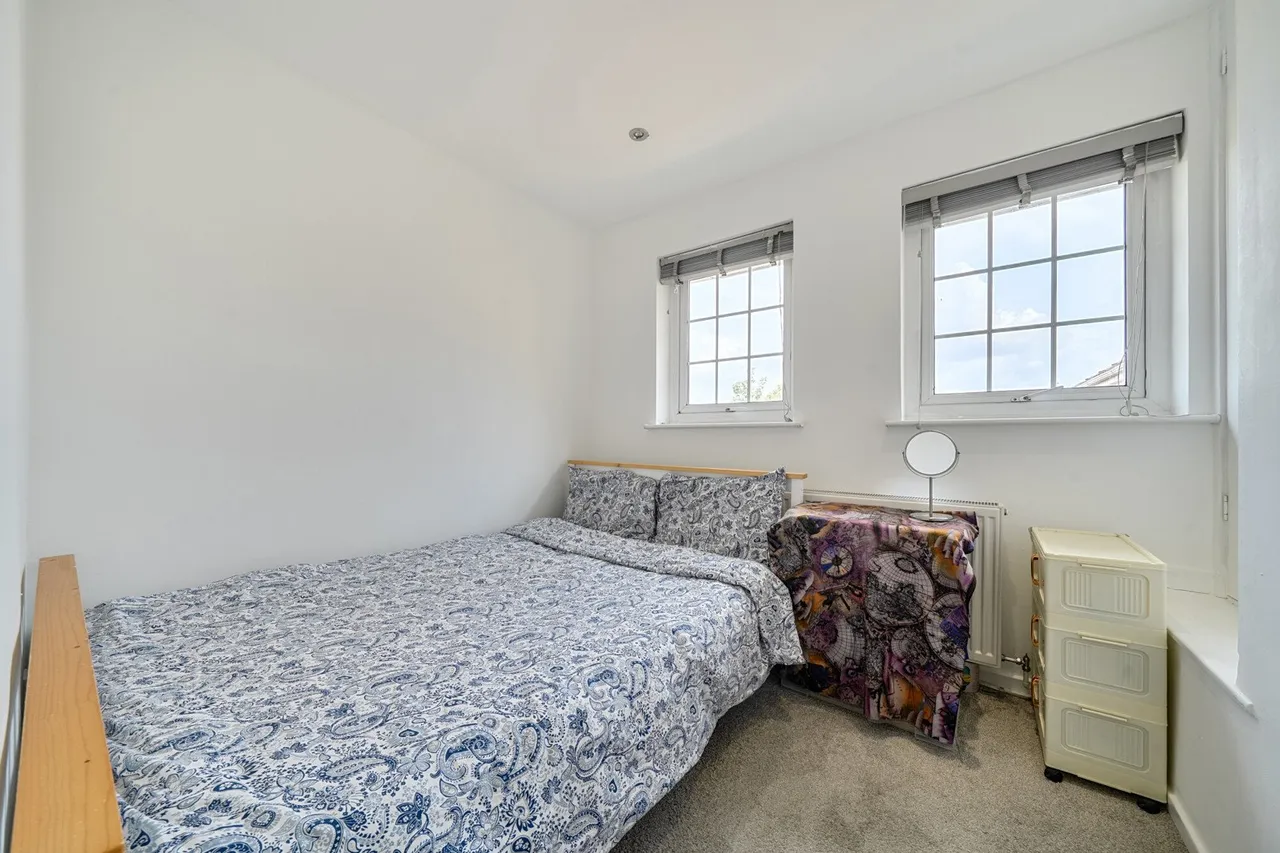 Lamplighters Close, DA1, photo 5