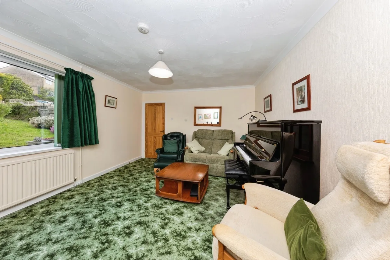 Heol Y Nant, Llannon, SA14, photo 5