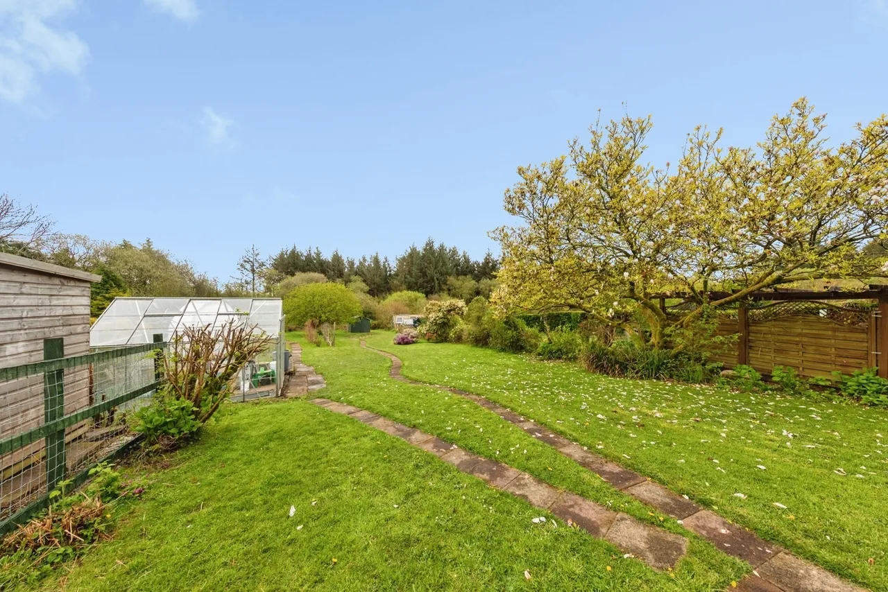 Heol Y Nant, Llannon, SA14, photo 24