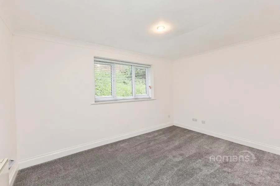 Elm Park Court, Reading, RG30, photo 6