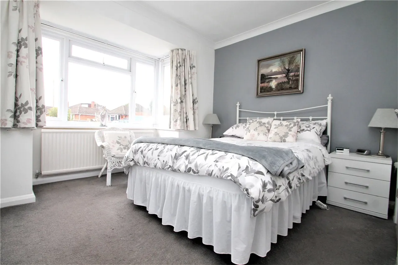 White Acres Road, Mytchett, Camberley, Surrey, GU16 6JL, photo 6