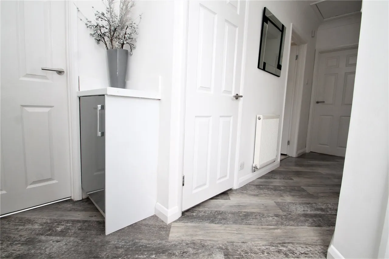 White Acres Road, Mytchett, Camberley, Surrey, GU16 6JL, photo 8