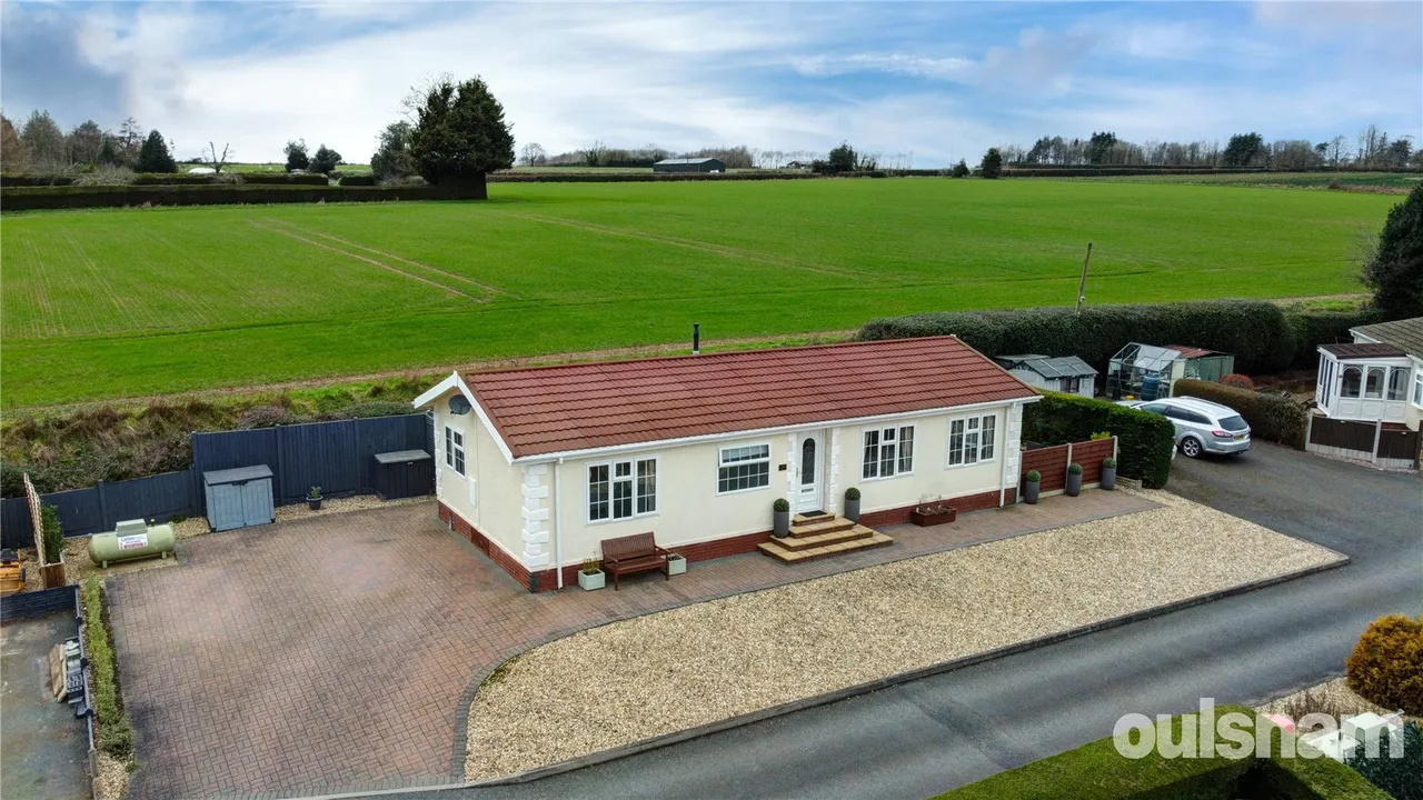 Uphampton Lane, Ombersley, Droitwich, Worcestershire, WR9 0JW, photo 2