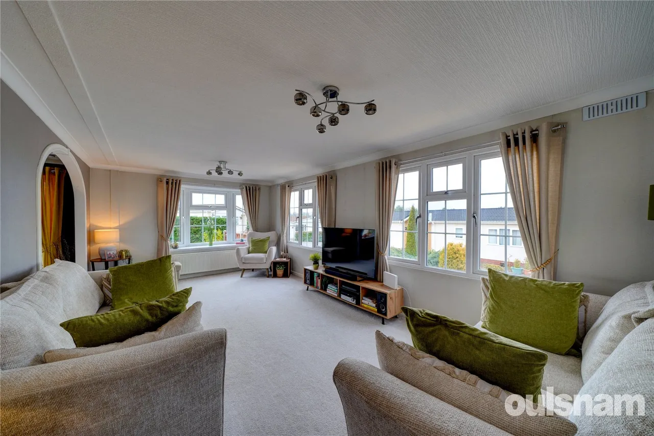 Uphampton Lane, Ombersley, Droitwich, Worcestershire, WR9 0JW, photo 4