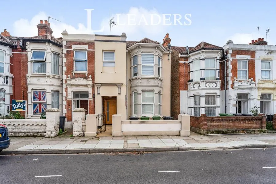 2 bed flat to rent, Festing Grove, Southsea, PO4