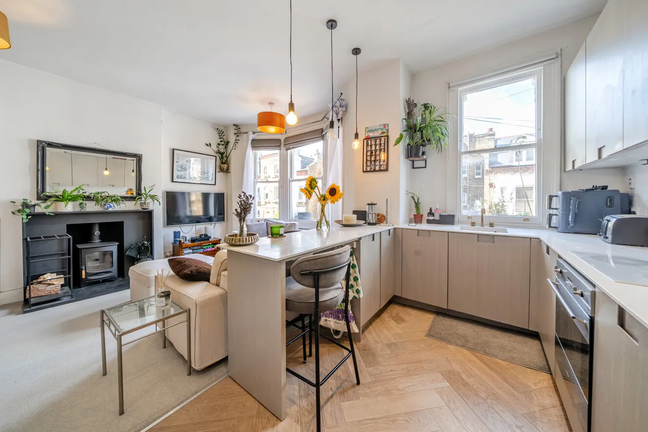 2 bed flat for sale, Brailsford Road, Brixton, SW2