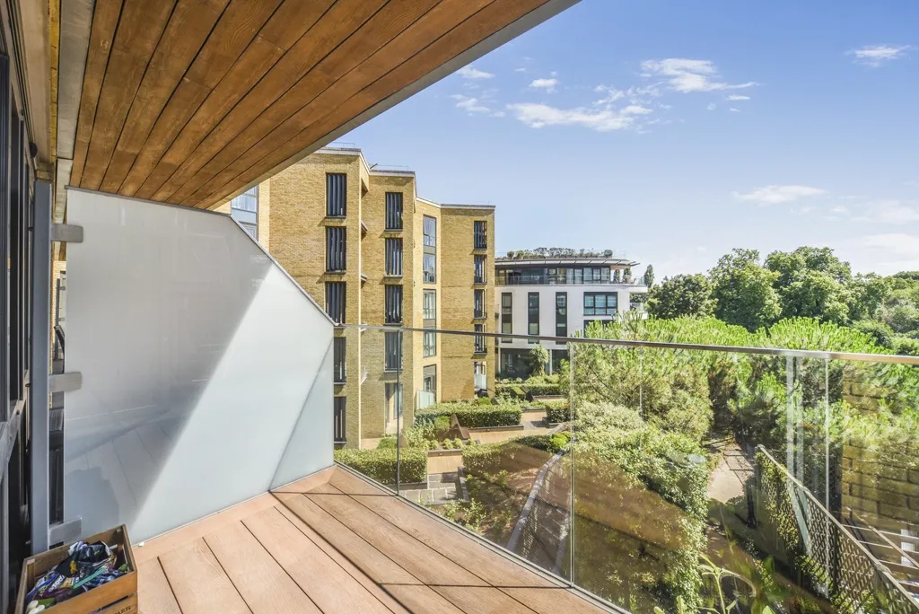 Kew Bridge Road, Brentford, TW8, photo 7