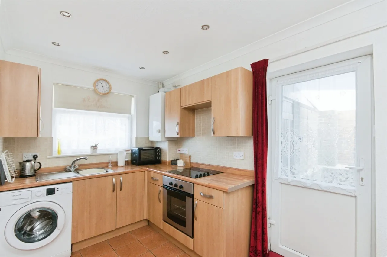 Nuthatch Road, Eastbourne, BN23, photo 6