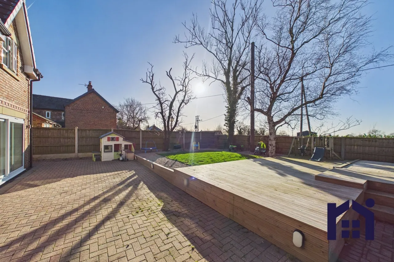 Green Acre Flag Lane, Euxton, Chorley, PR7 6EZ, photo 22