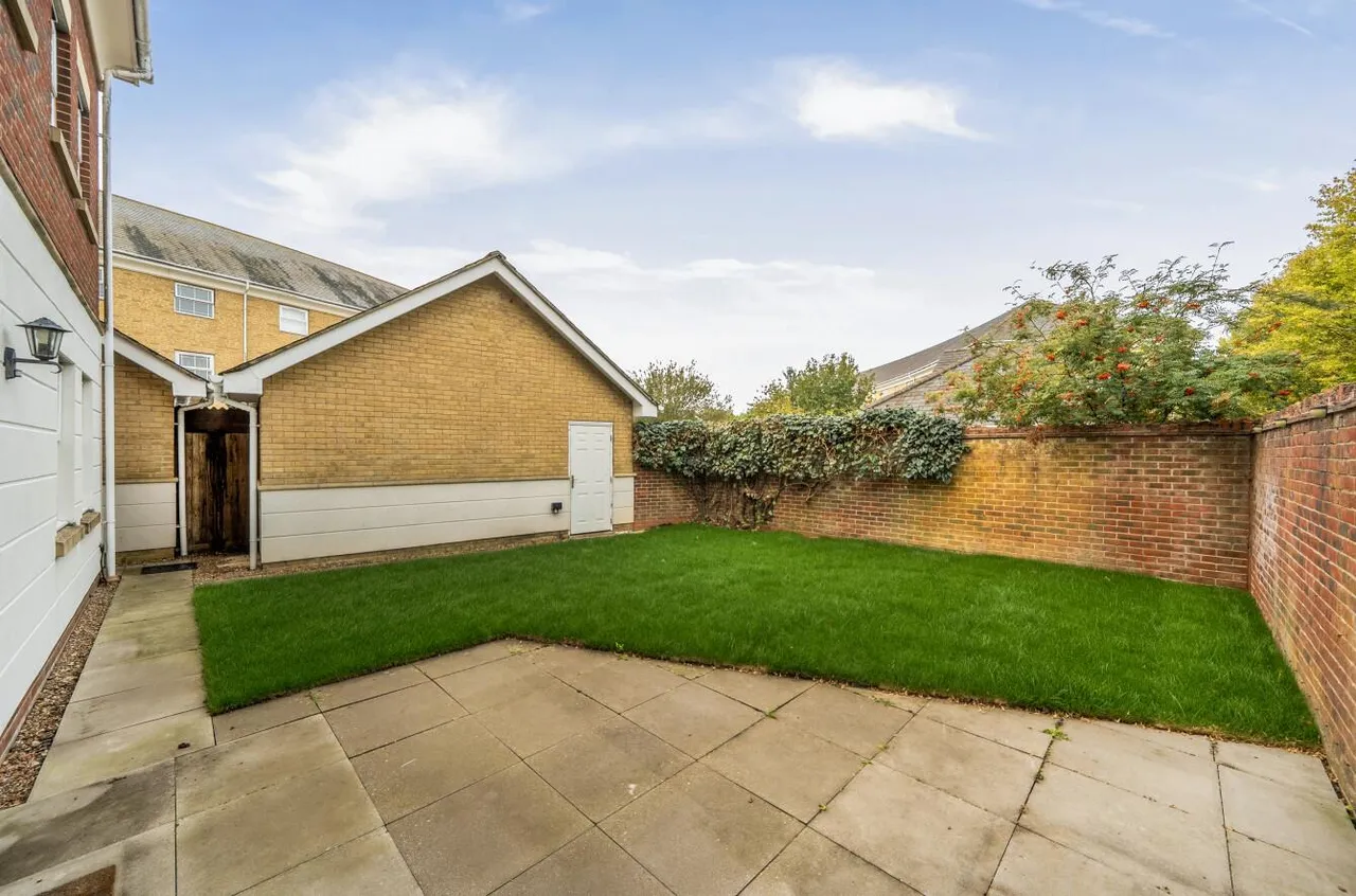 Dettingen Crescent, Deepcut, photo 9