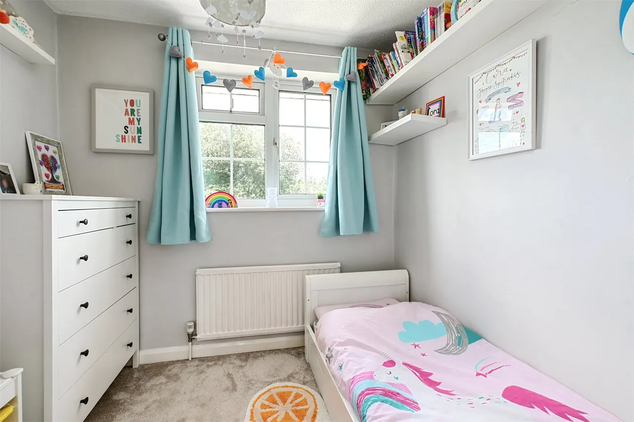 Littlefield Close, Ash, Guildford, Surrey, GU12 6TH, photo 12