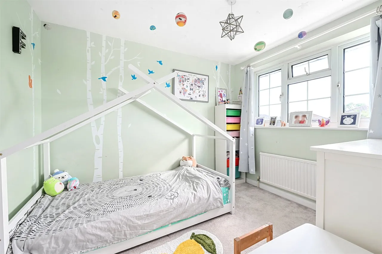 Littlefield Close, Ash, Guildford, Surrey, GU12 6TH, photo 10