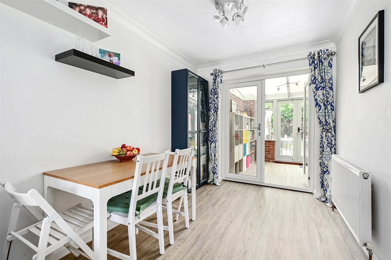 Littlefield Close, Ash, Guildford, Surrey, GU12 6TH, photo 5