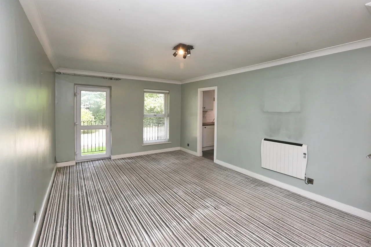 Cleveland Drive, Fareham, photo 3