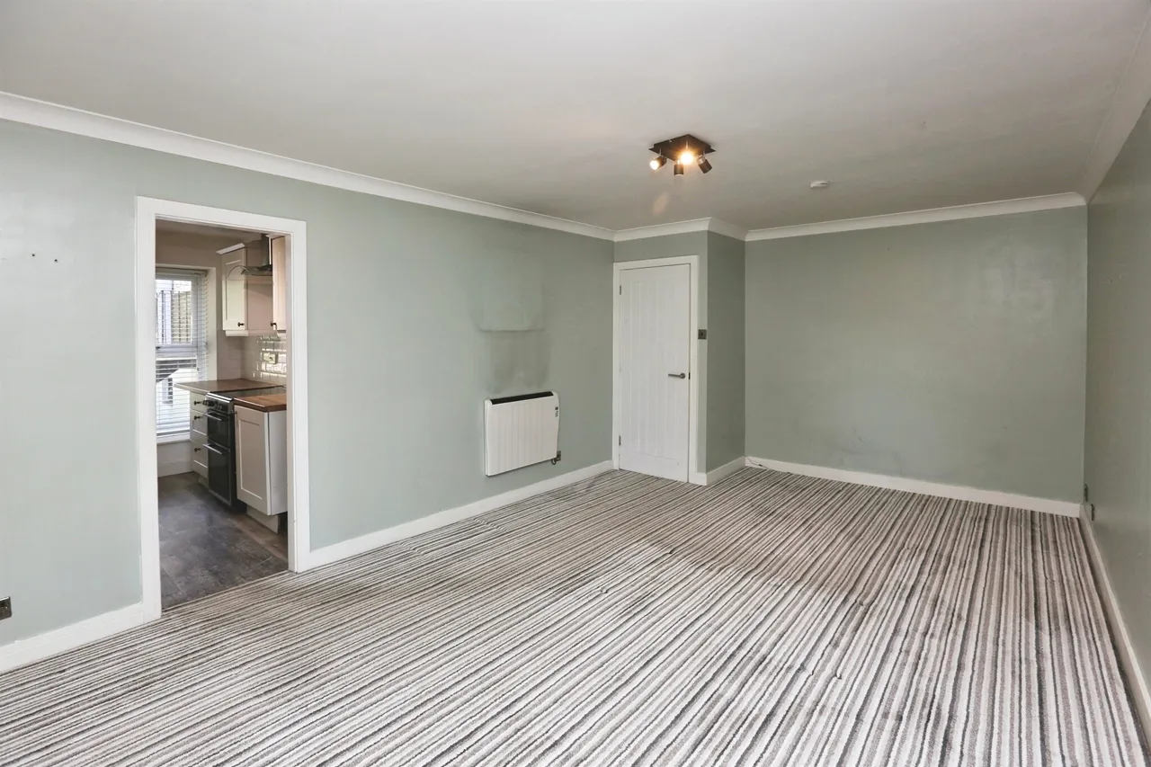 Cleveland Drive, Fareham, photo 4