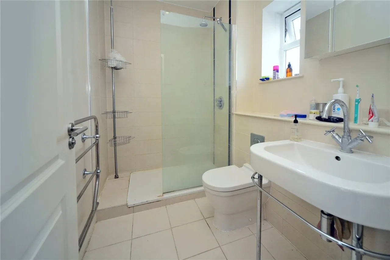Beaumont Drive, Worcester Park, KT4, photo 6