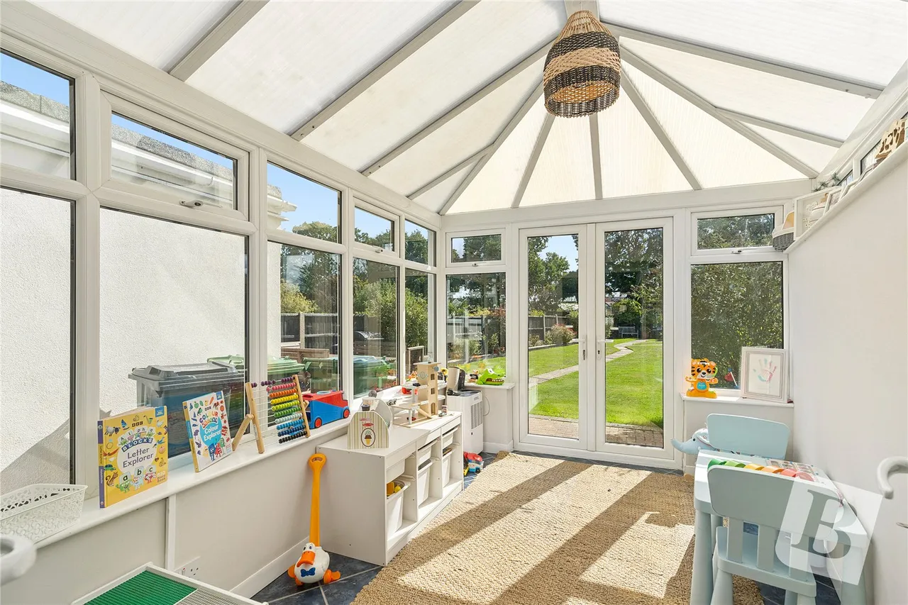 Laburnum Avenue, Wickford, SS12, photo 9