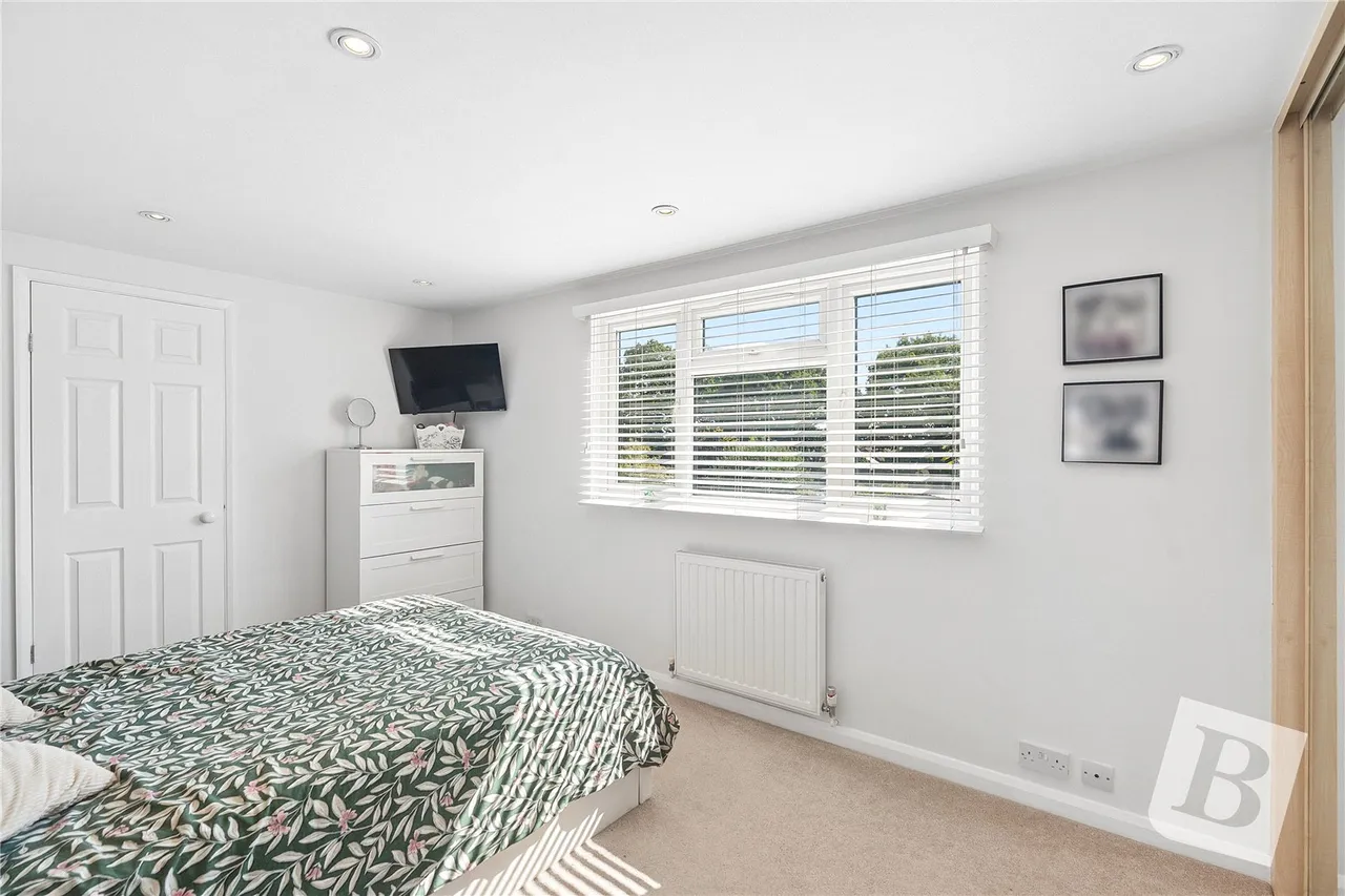Laburnum Avenue, Wickford, SS12, photo 5