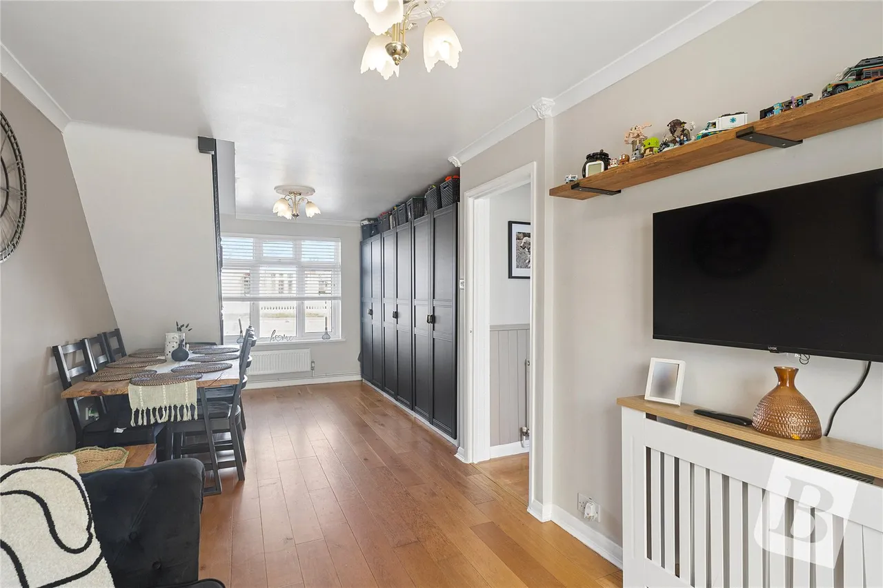 Laburnum Avenue, Wickford, SS12, photo 4