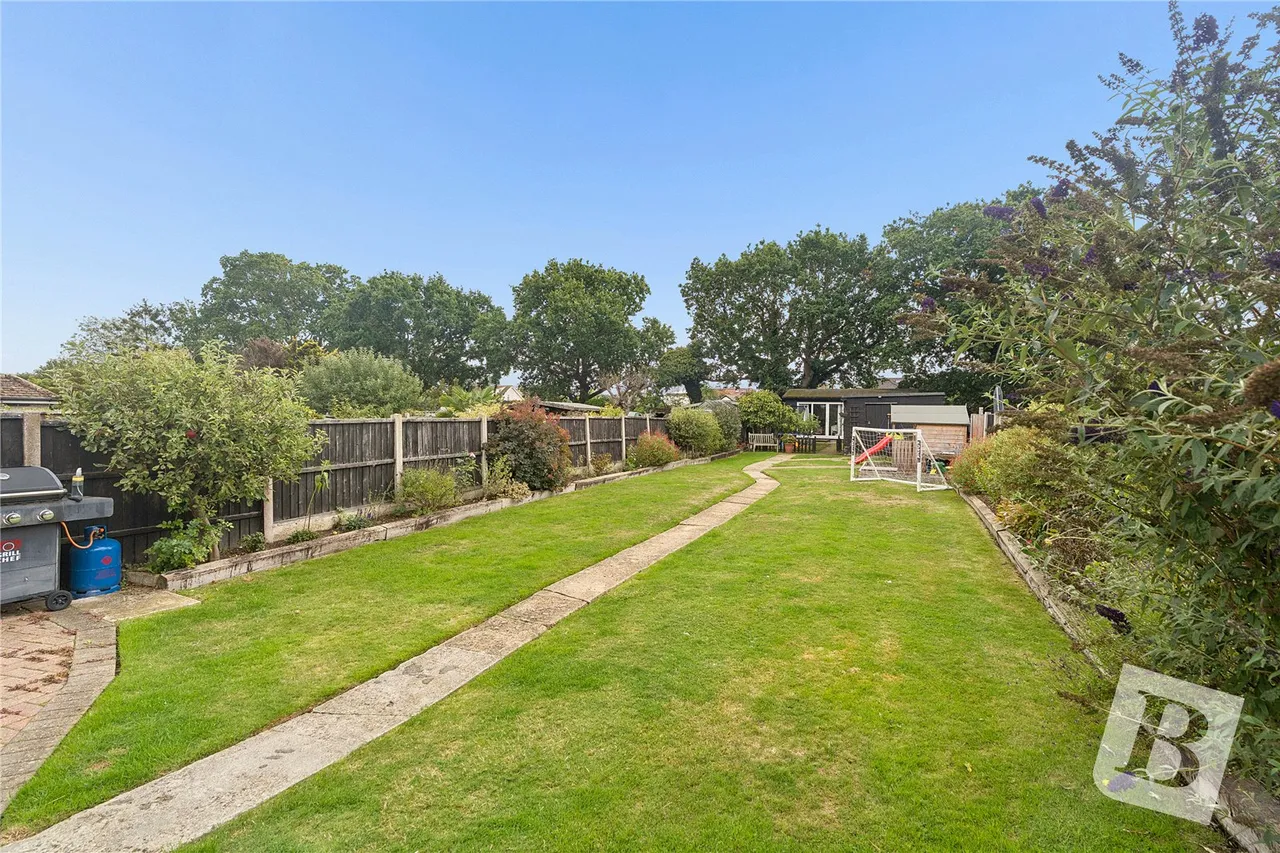 Laburnum Avenue, Wickford, SS12, photo 7