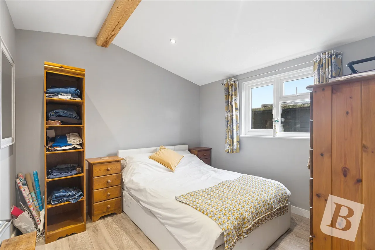 Laburnum Avenue, Wickford, SS12, photo 15