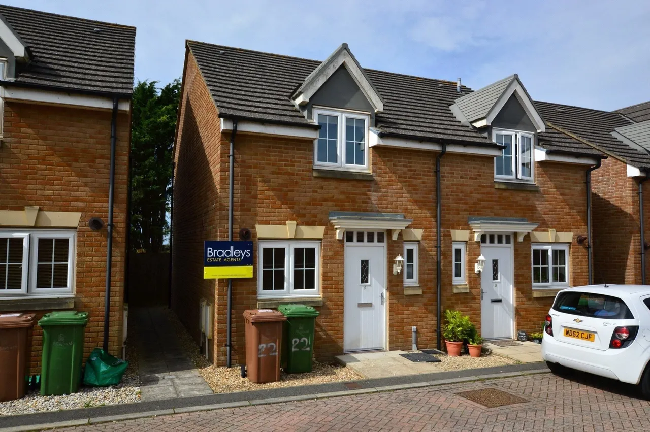 2 bed property for sale — Llantillio Drive, Plymouth, Devon, PL2