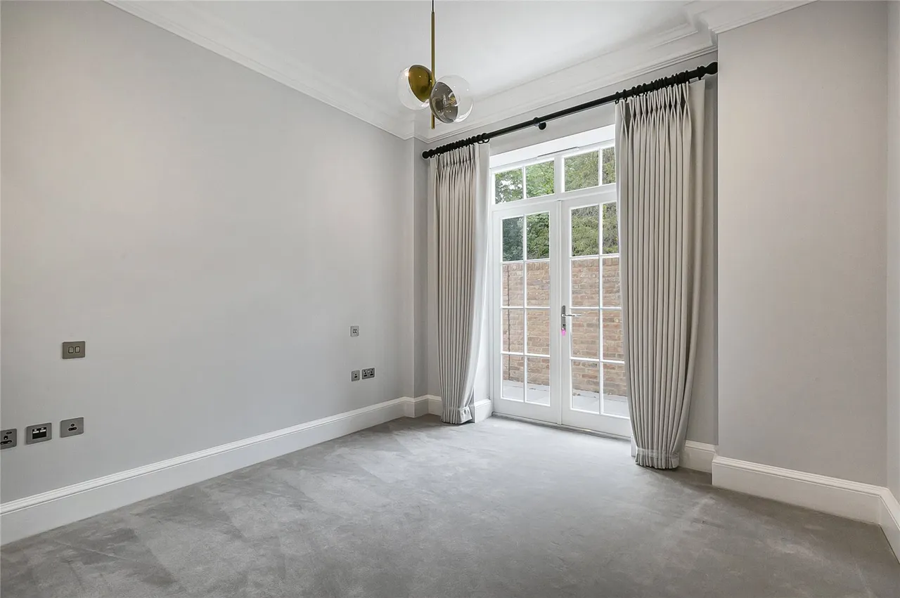 Totteridge Village, London, N20 8AE, photo 13