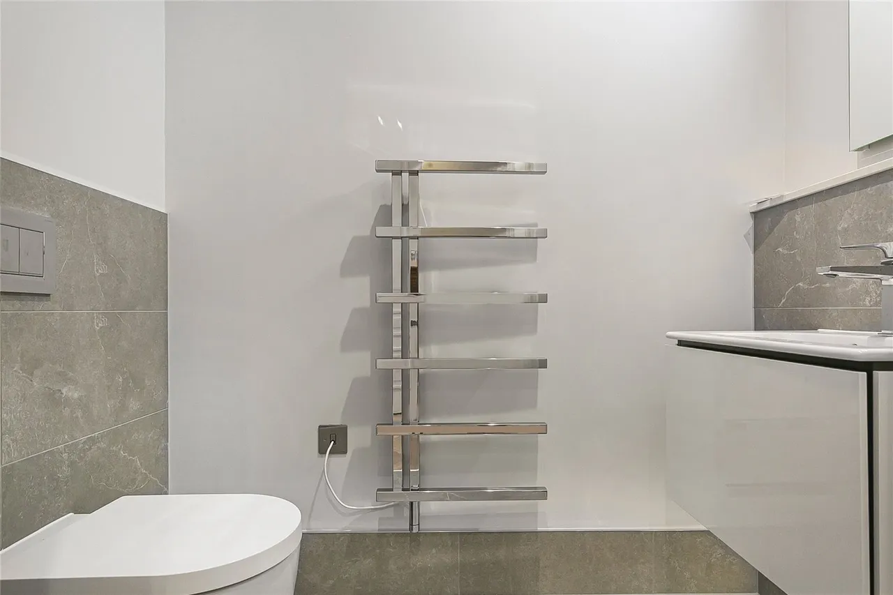 Totteridge Village, London, N20 8AE, photo 18