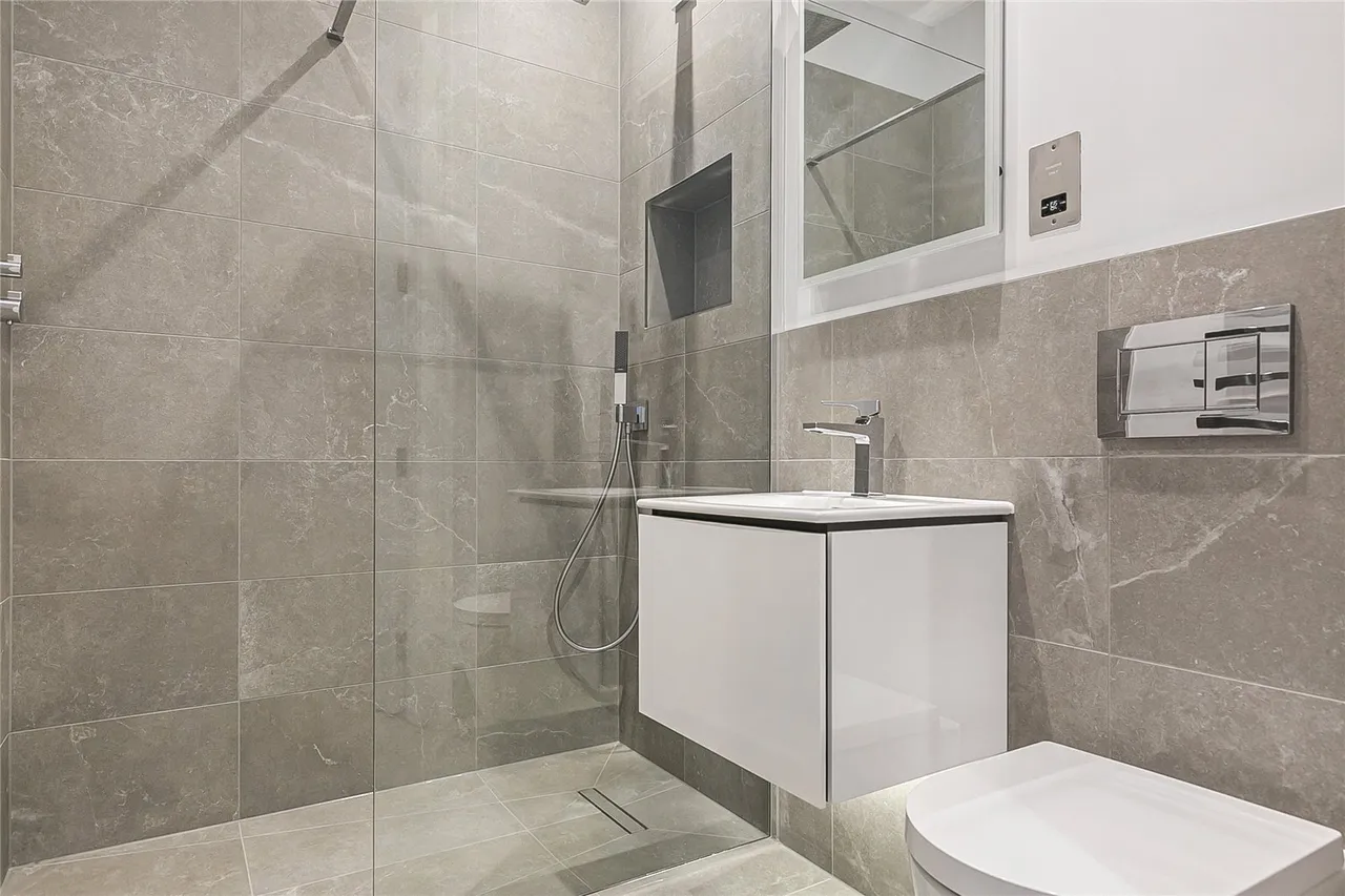 Totteridge Village, London, N20 8AE, photo 15