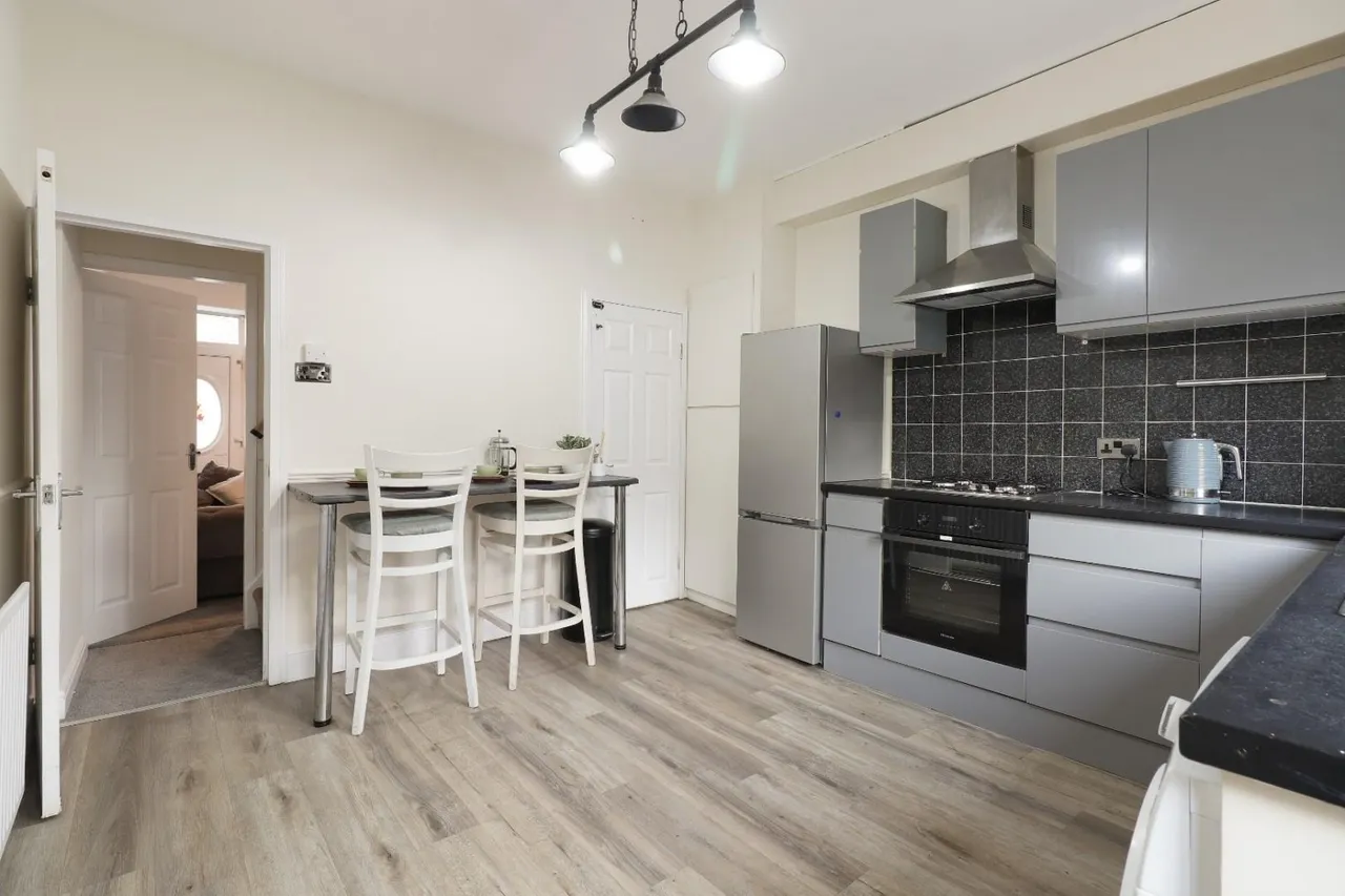 Medlock Road, Handsworth, Sheffield, photo 3