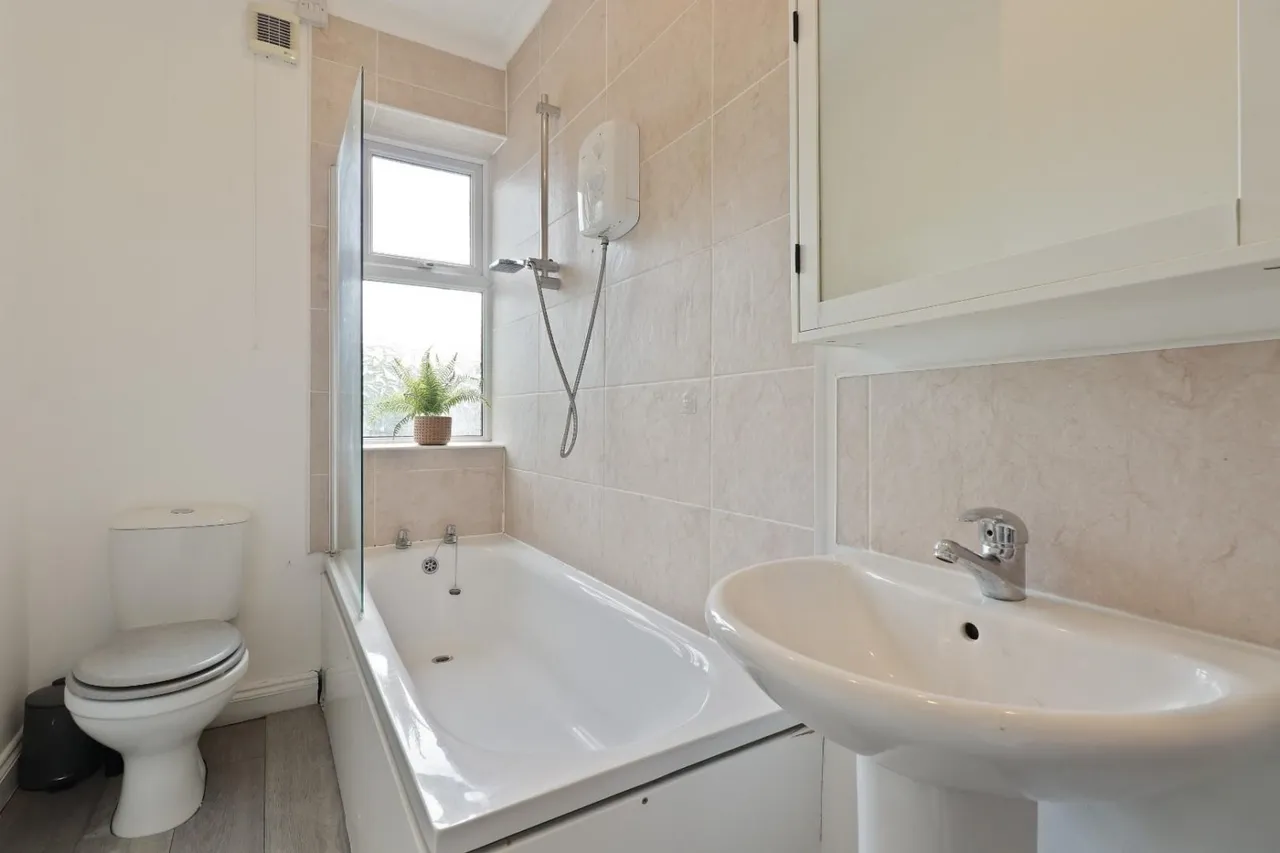 Medlock Road, Handsworth, Sheffield, photo 10