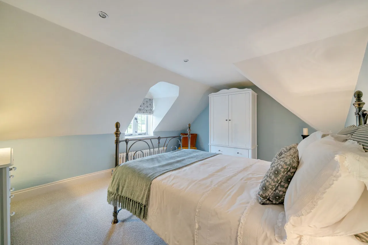 New Mill Lane, Eversley, RG27, photo 24