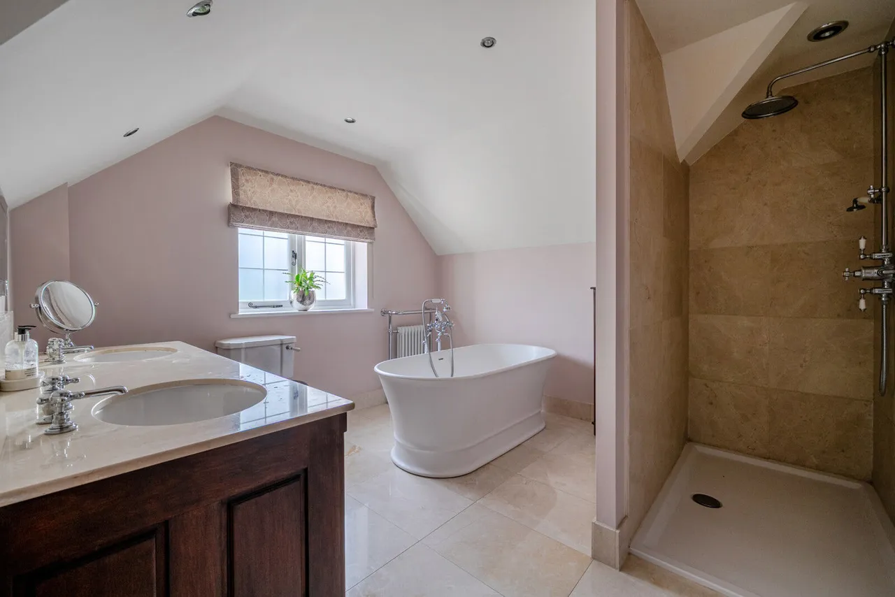 New Mill Lane, Eversley, RG27, photo 26