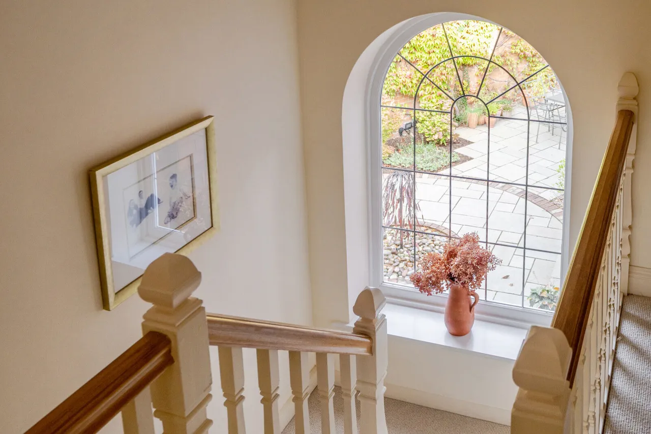 New Mill Lane, Eversley, RG27, photo 5