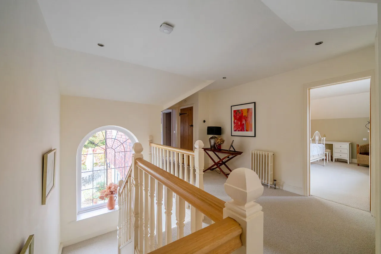 New Mill Lane, Eversley, RG27, photo 16