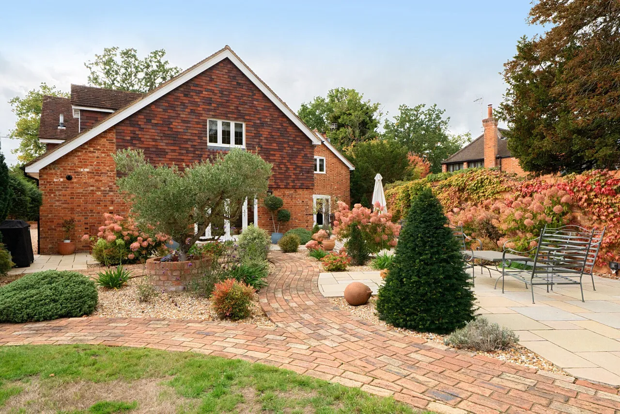 New Mill Lane, Eversley, RG27, photo 48