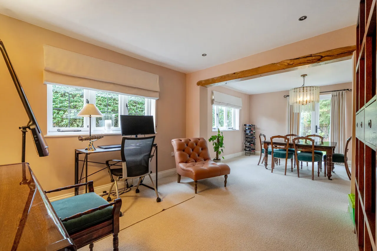 New Mill Lane, Eversley, RG27, photo 7
