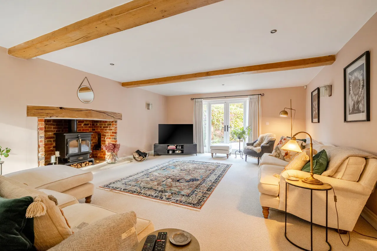 New Mill Lane, Eversley, RG27, photo 6