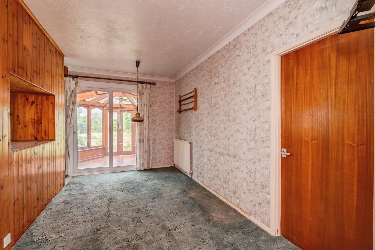 Royston Avenue, Basildon, photo 6